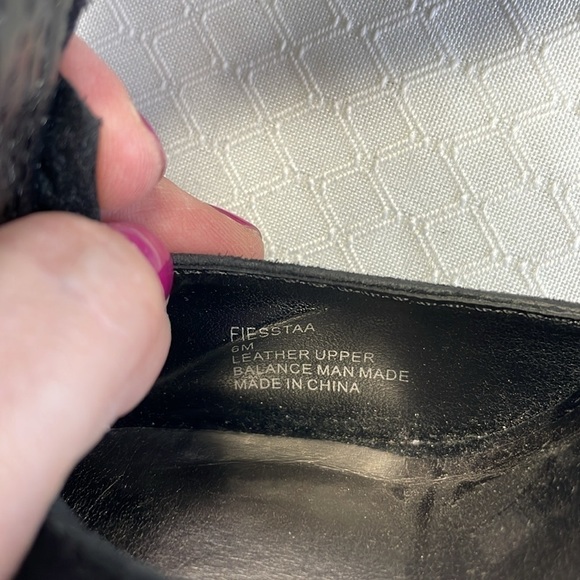 Steve Madden Black Suede High Heels - Picture 8 of 8